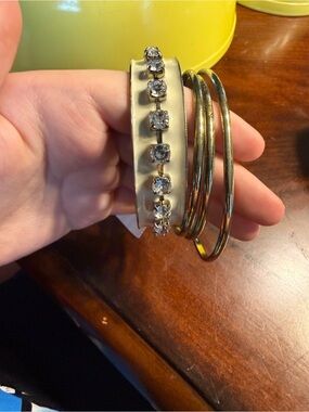 jcpenney Ivory Enamel and Gold-Tone Crystal Bangle Set READ